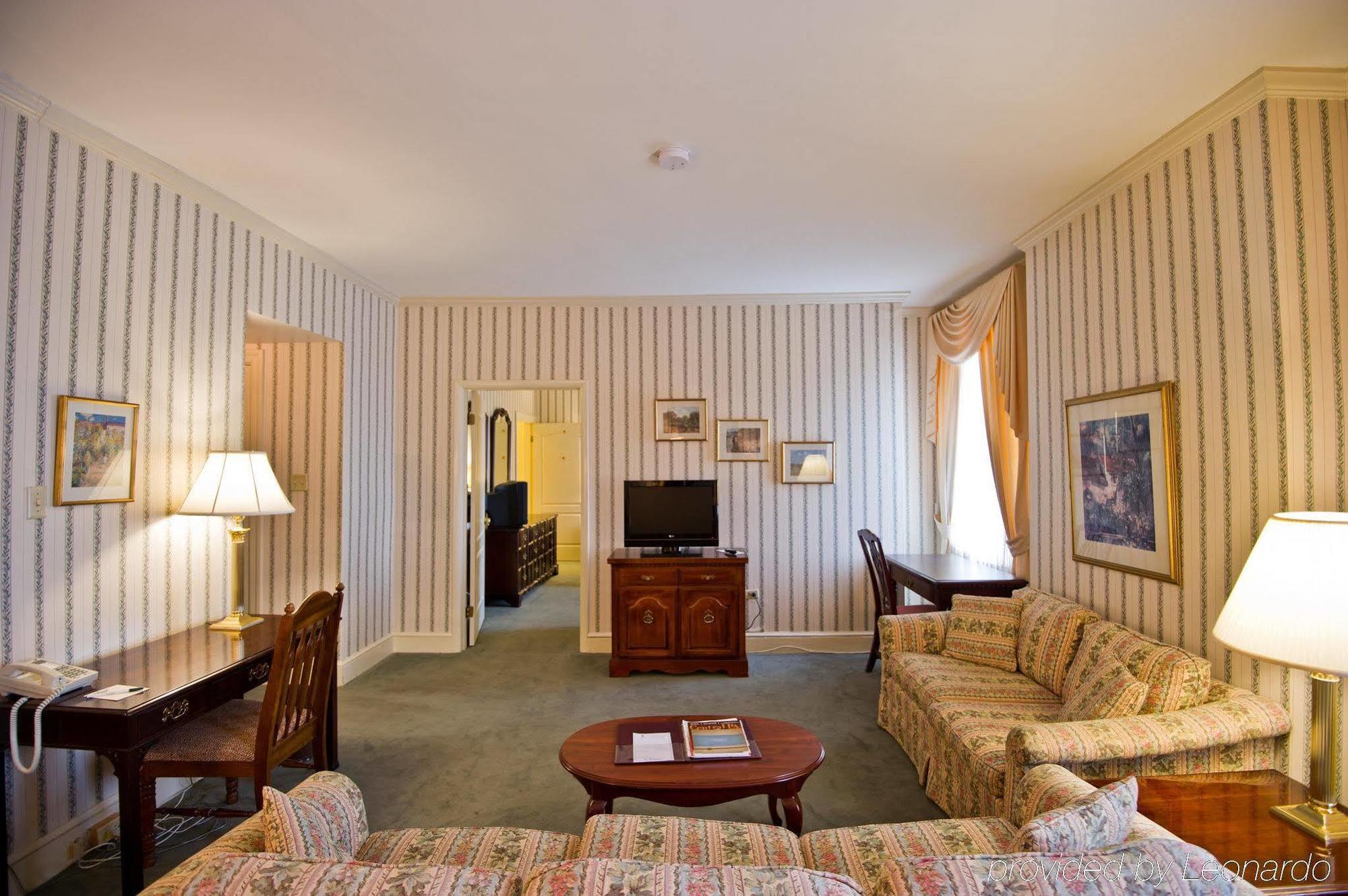 The Yorktowne Hotel, Tapestry Collection By Hilton Εξωτερικό φωτογραφία
